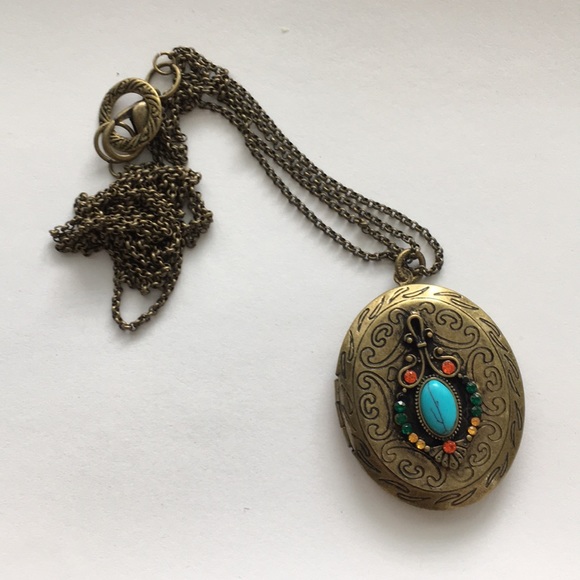 Pendant Locket Necklace - Picture 1 of 1
